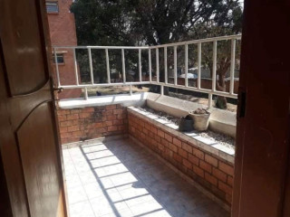 3 Bedroom Flat For Rent In Rhodes Park