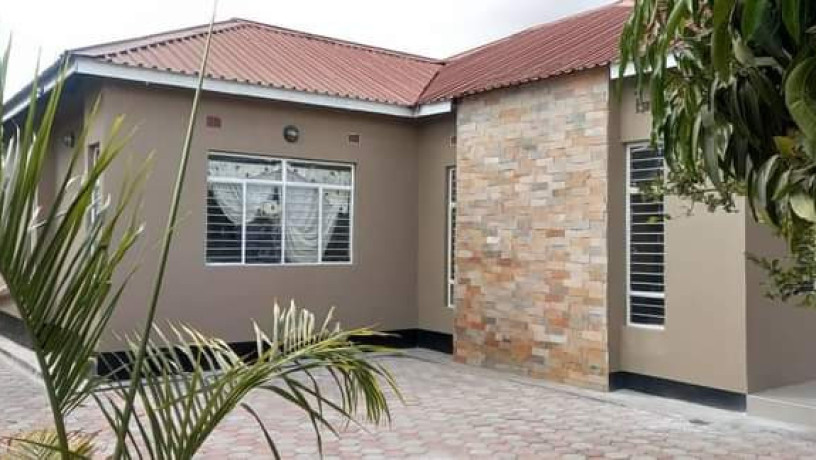 4-bedroom-house-for-rent-in-silverest-big-5