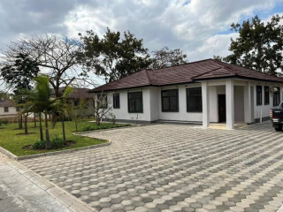 5 Bedroom House For Rent In Silverest