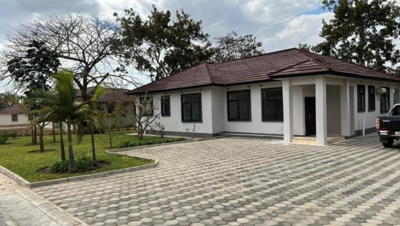 5-bedroom-house-for-rent-in-silverest-big-0