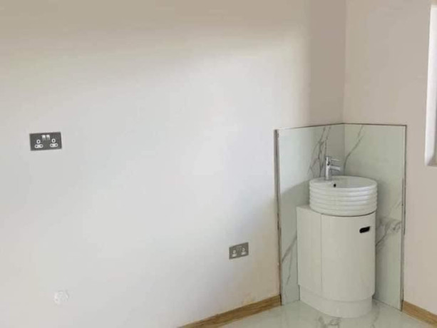 3-bedroom-flat-for-rent-in-silverest-big-6