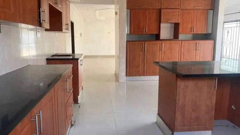 4-bedroom-house-for-sale-in-silverest-big-2