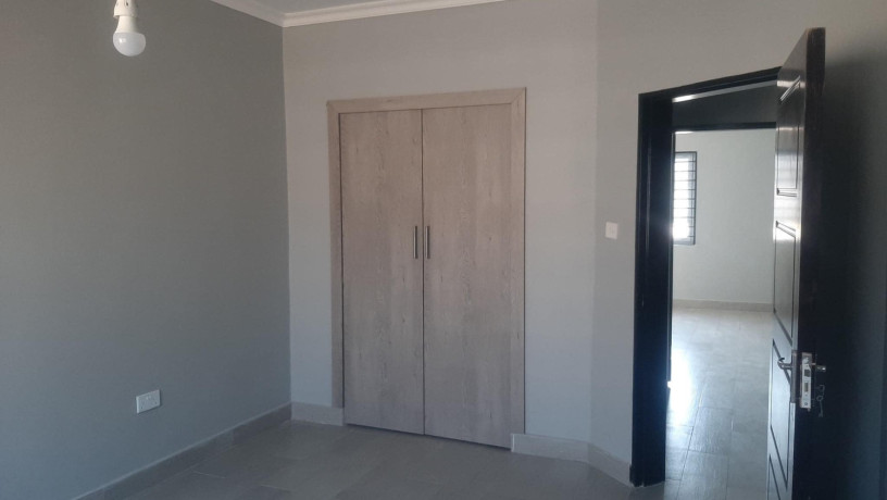 2-bedroom-flat-for-rent-in-silverest-big-6