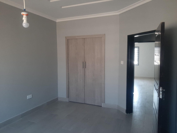 2-bedroom-flat-for-rent-in-silverest-big-6
