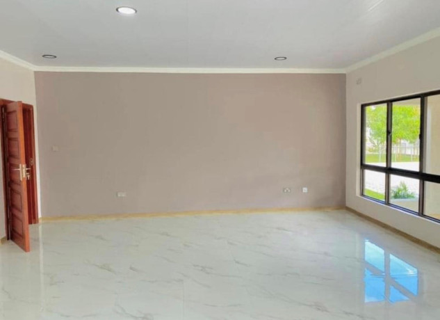 3-bedroom-flat-for-rent-in-silverest-big-8