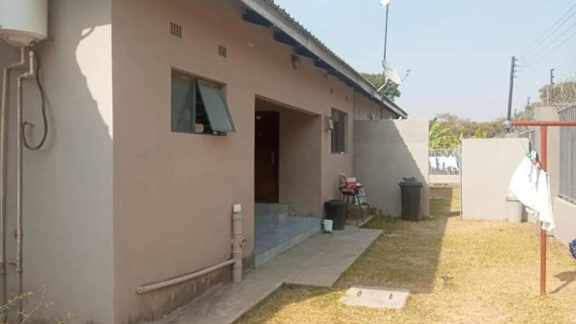 3-bedroom-flats-for-sale-in-ibex-hill-big-2