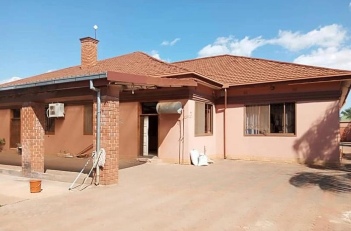 4-bedroom-house-for-sale-in-woodlands-big-2