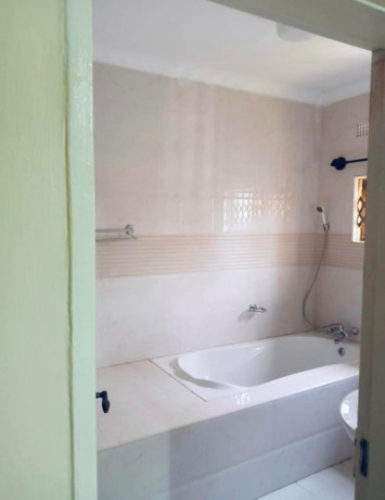 3-bedroom-flat-for-rent-in-ibex-meanwood-big-5