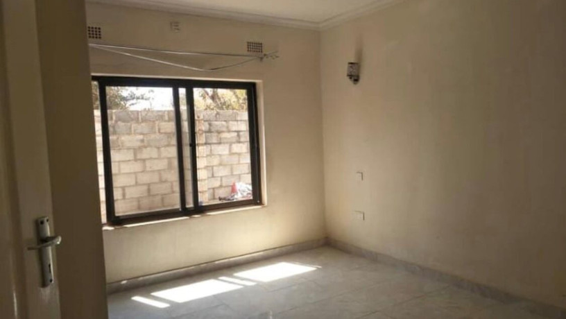 2-bedroom-flat-for-rent-in-lilayi-big-8