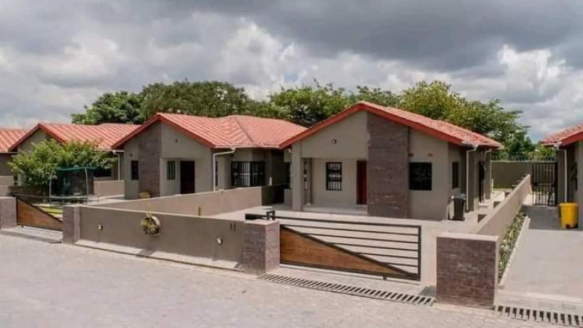 newly-built-3-bedroom-houses-for-sale-in-chalala-big-8