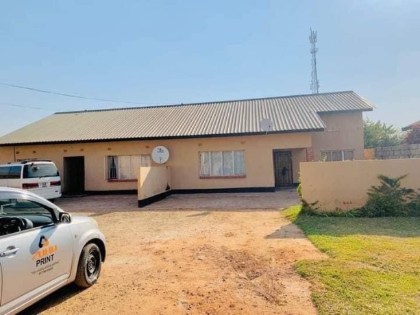 neat-and-spacious-3-bedroom-flats-for-sale-in-woodlands-big-0