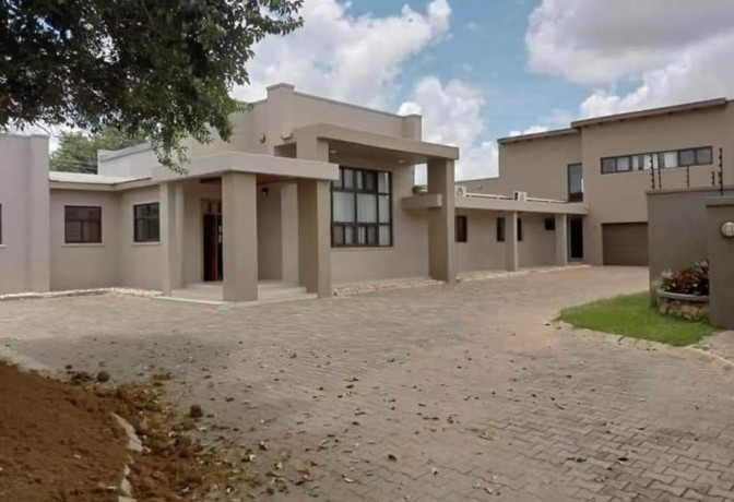 4-bedroom-house-for-rent-in-kabulonga-big-0