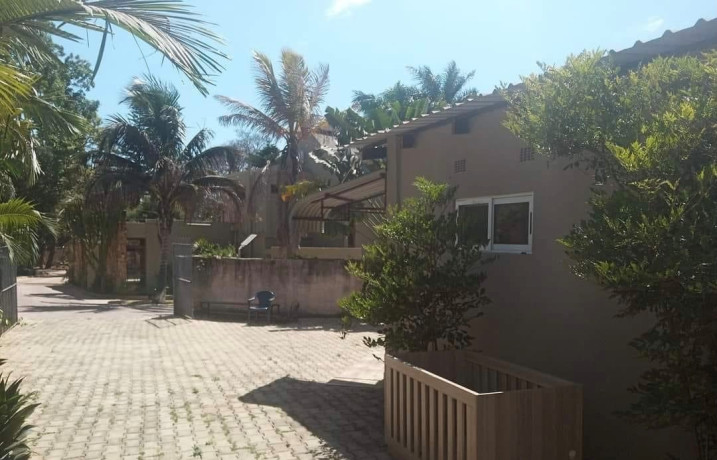 2-bedroom-flat-for-rent-in-kabulonga-big-7