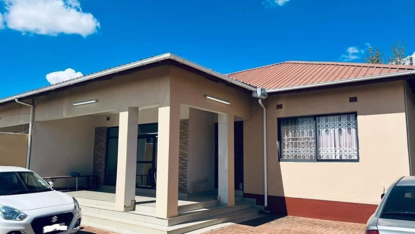 2-bedroom-house-for-rent-in-avondale-big-0