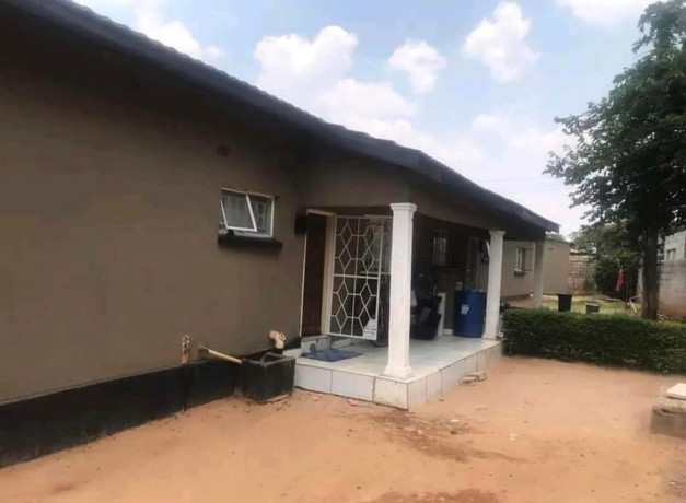 3-bedroom-flat-for-rent-in-avondale-big-1