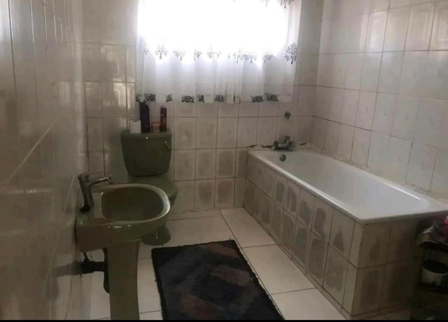 3-bedroom-flat-for-rent-in-avondale-big-8