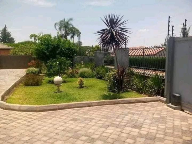 3-bedroom-flat-for-rent-in-avondale-big-2