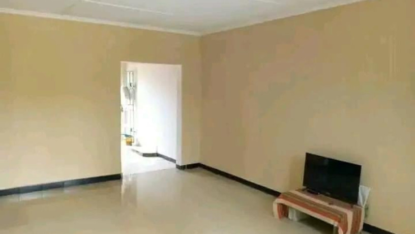 2-bedroom-house-for-sale-in-avondale-big-2