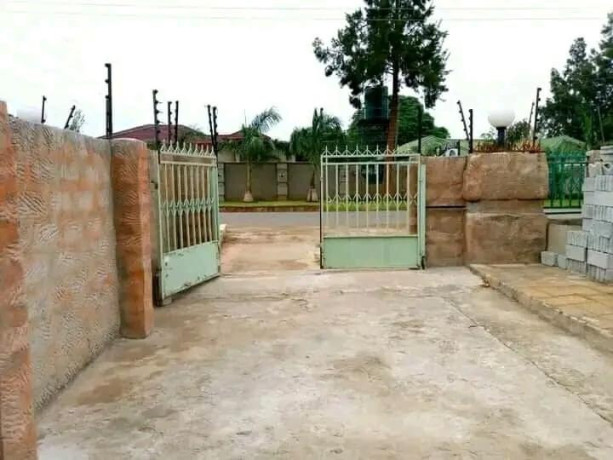 2-bedroom-house-for-sale-in-avondale-big-0