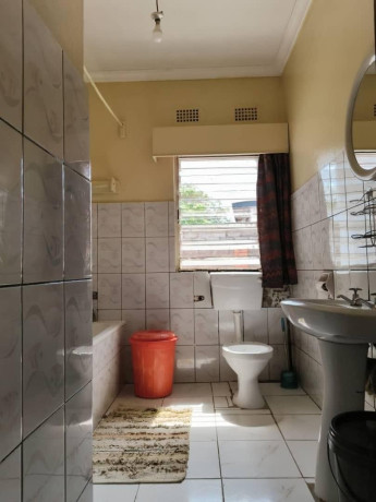 3-bedroom-house-for-sale-in-avondale-big-4