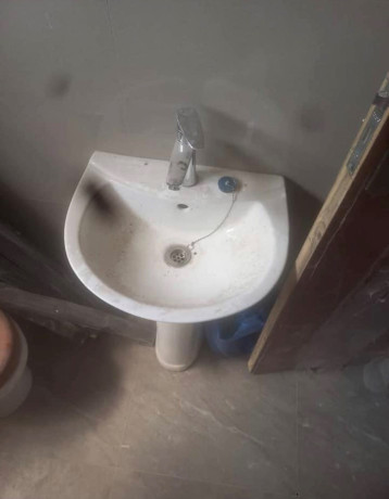 2-bedroom-flat-for-rent-in-olympia-big-6