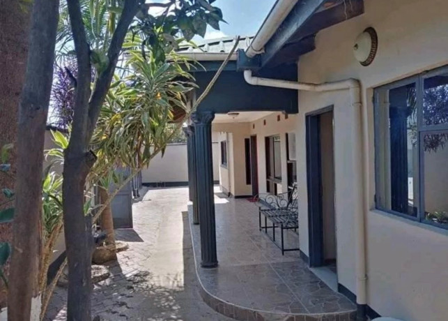 5-bedroom-house-for-sale-in-chudleigh-big-1