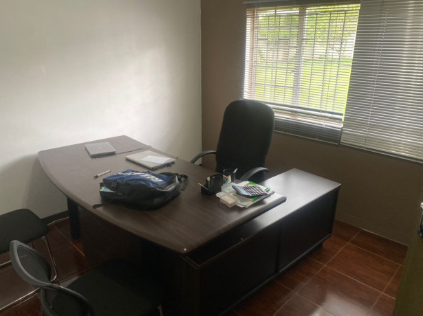 4-bedroom-house-for-sale-in-roma-big-3