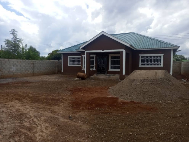 3-bedroom-for-sale-in-chalala-big-6