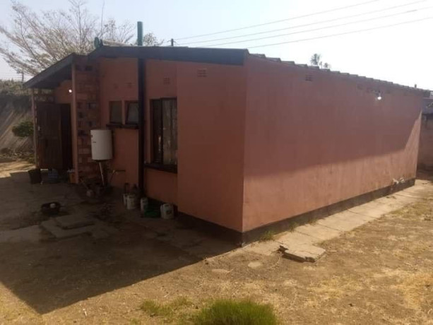 3-bedroom-house-for-sale-in-kabwata-big-4