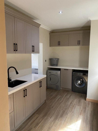 5-bedroom-house-for-sale-in-roma-big-6