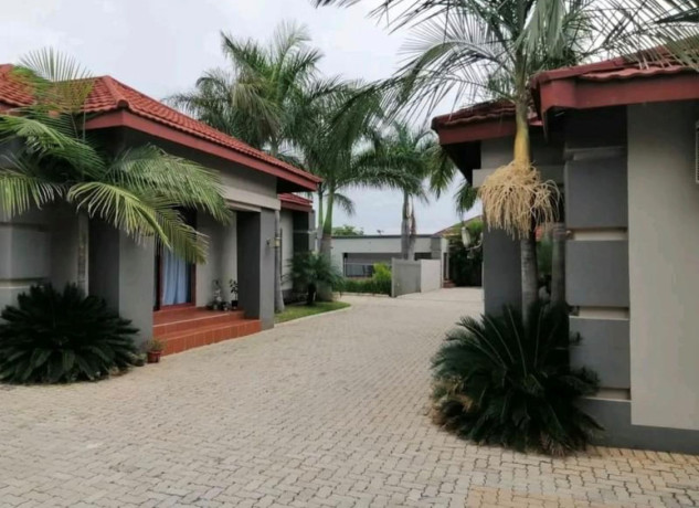 3-bedroom-apartment-for-rent-in-roma-big-0