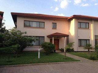 4 Bedroom House For Rent In Roma Park