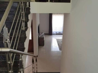 3 Bedroom Flat For Rent In Roma