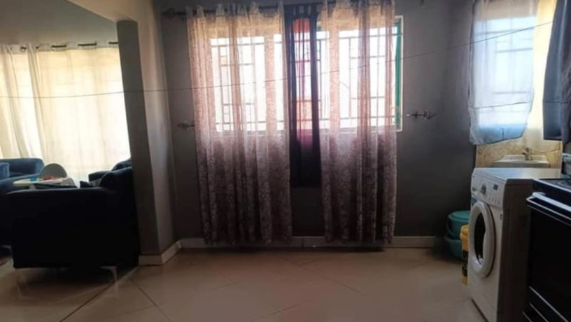 3-bedroom-flat-for-rent-in-chalala-big-4