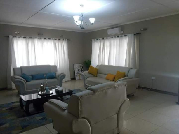 4-bedroom-flat-for-rent-in-makeni-big-1