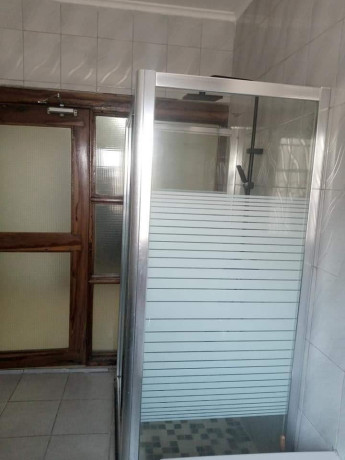 4-bedroom-flat-for-rent-in-makeni-big-8