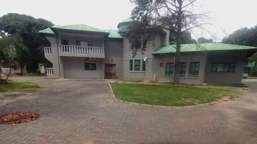 4-bedroom-house-for-sale-in-rhodespark-big-0