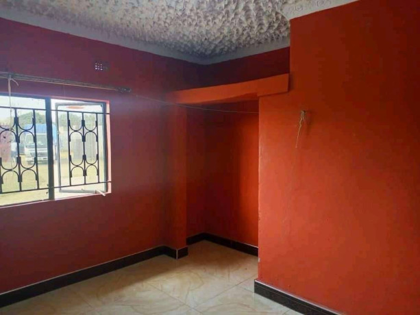 3-bedroom-house-for-sale-in-meanwood-big-2