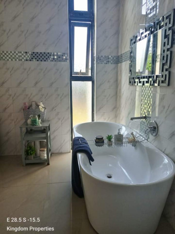 4-bedroom-flat-for-sale-in-njolwe-big-8