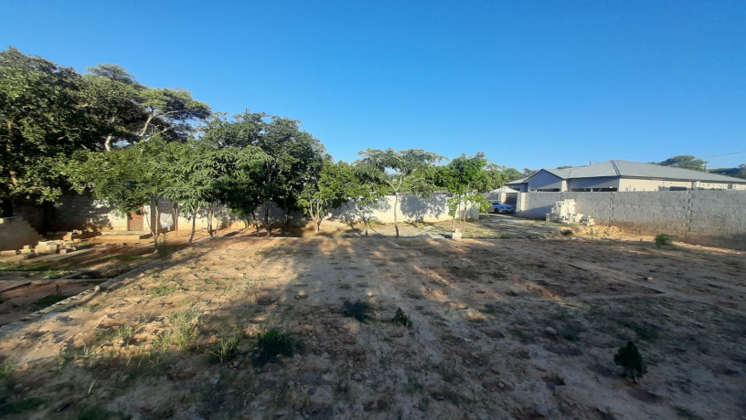 land-for-sale-in-ibex-hill-area-big-2