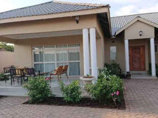 4 Bedroom House For Rent in Ibex Hill