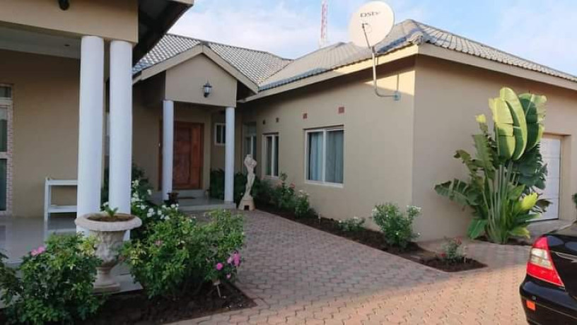 4-bedroom-house-for-rent-in-ibex-hill-big-2