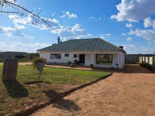 3 Bedroom House For Rent in Kabangwe