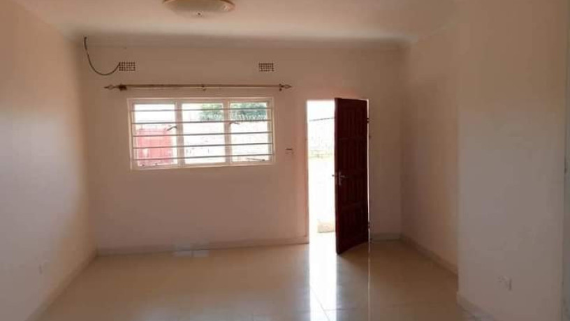 2-bedroom-house-for-rent-in-chalala-big-3