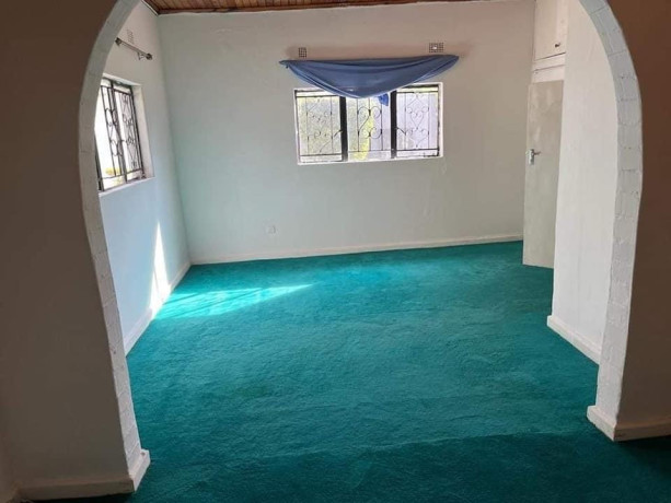 4-bedroom-house-for-rent-in-roma-big-2