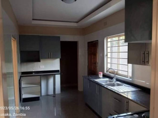 3 Bedroom House For Sale in Chalala