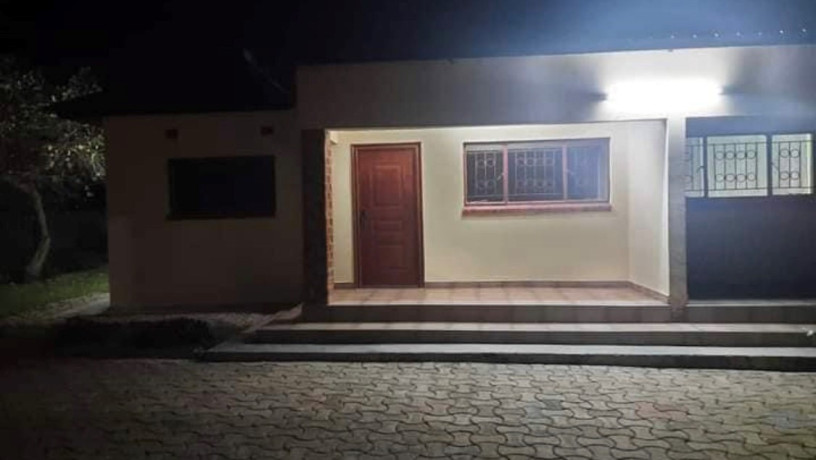 2-bedroom-flat-for-rent-in-chongwe-big-0