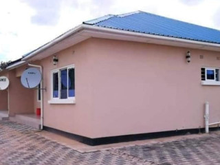 3-bedroom-flat-for-rent-in-waterfalls