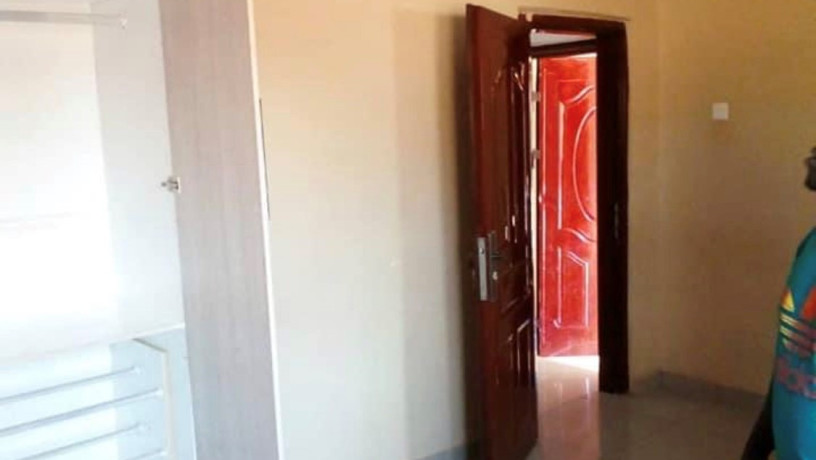 2-bedroom-flat-for-rent-in-chalala-big-5