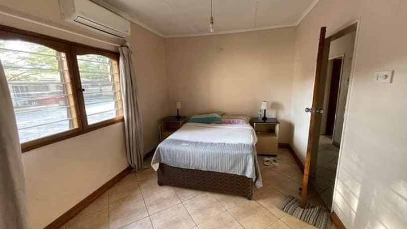 2-bedroom-flat-for-rent-in-rhodes-park-big-5